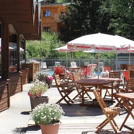 Hotel Adret 3*