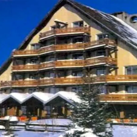 Adret Szálloda 3*